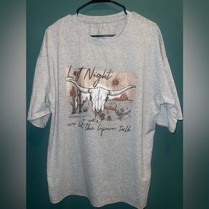 Cattle & Slogan Graphic Top Shoulder Tee
